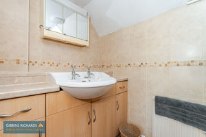 En-Suite- click for photo gallery